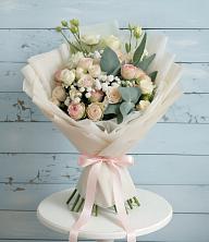 Букет цветов из:  Розы и Лизиантусы в Приупский