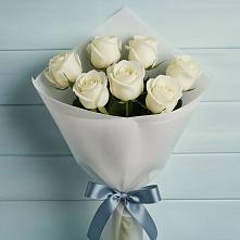 Букет 7 Белых роз Эдлесс Лав в Приупский