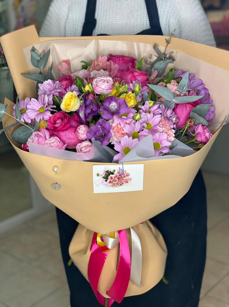 Букет цветов из: Хризантемы, Гвоздики и Альстромерии в Приупский