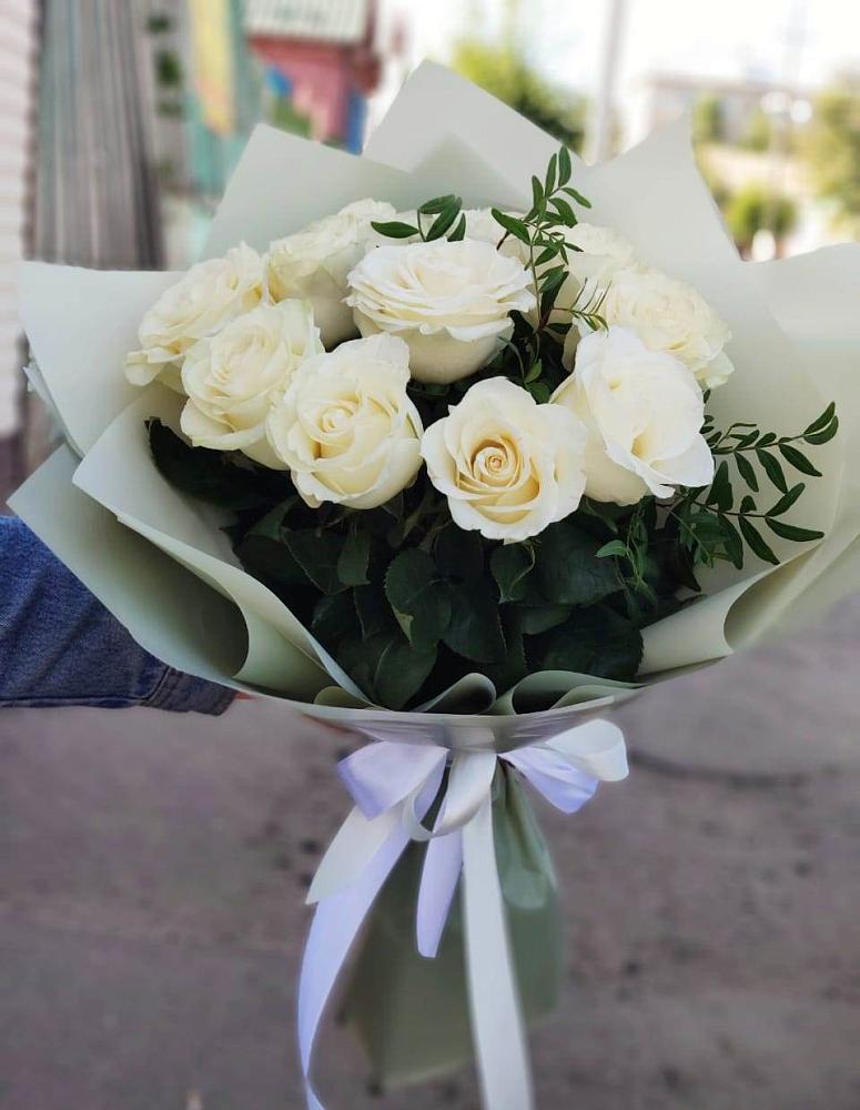 Букет Белые розы Проуд в Приупский