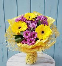 Букет цветов из:  Хризантемы и Герберы в Приупский