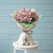 Букет цветов из:  Орхидеи и Розы в Приупский