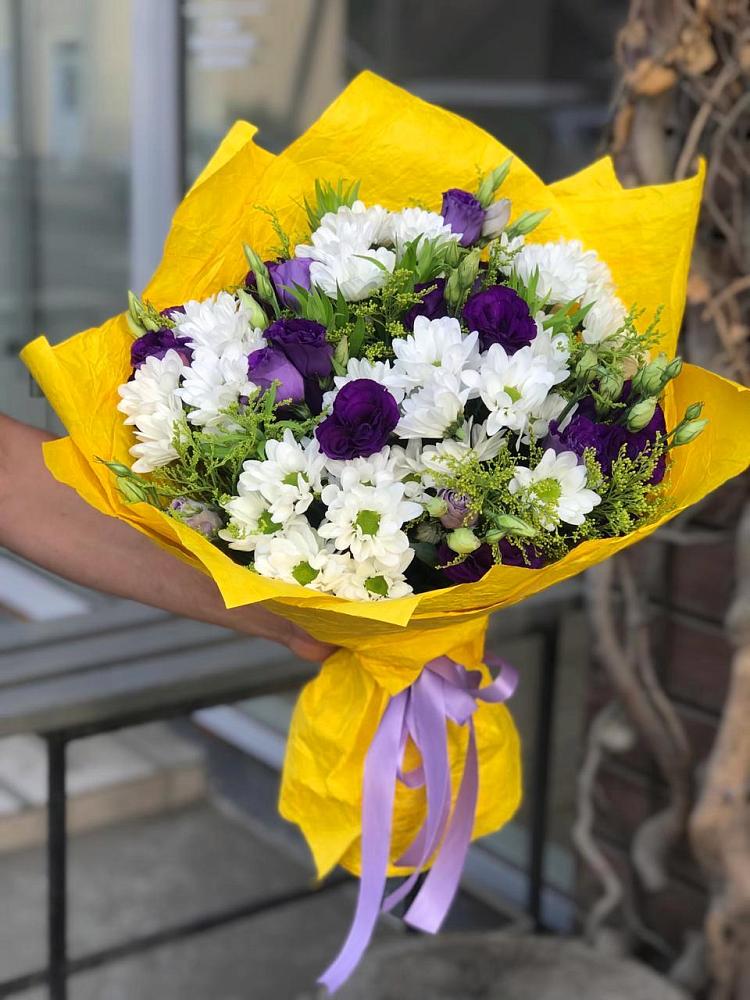 Букет цветов из: Ирисы, Хризантемы и Ромашки в Приупский
