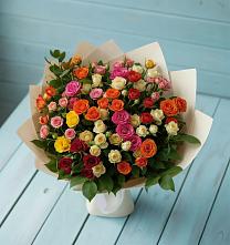 Букет Микс из разноцветных кустовых роз в Приупский
